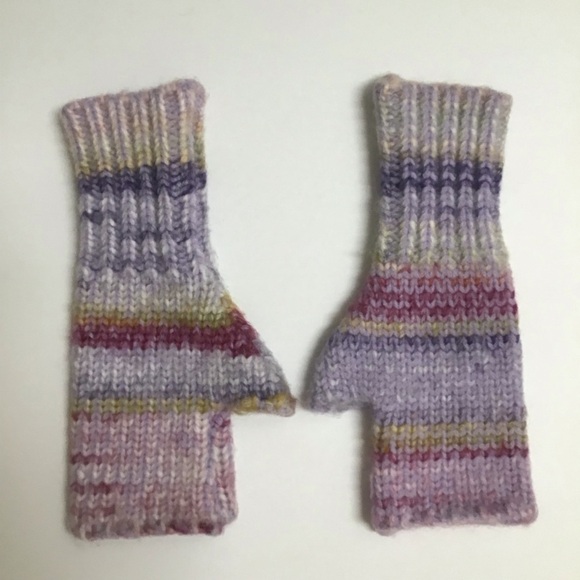 Pastel Knit Hat Gloves SET Ski Cap Beanie & Matching Fingerless Mittens Texting - Picture 8 of 11